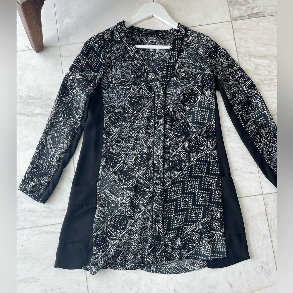 BCBG MAXAZRIA Long sleeve dress in size xxs